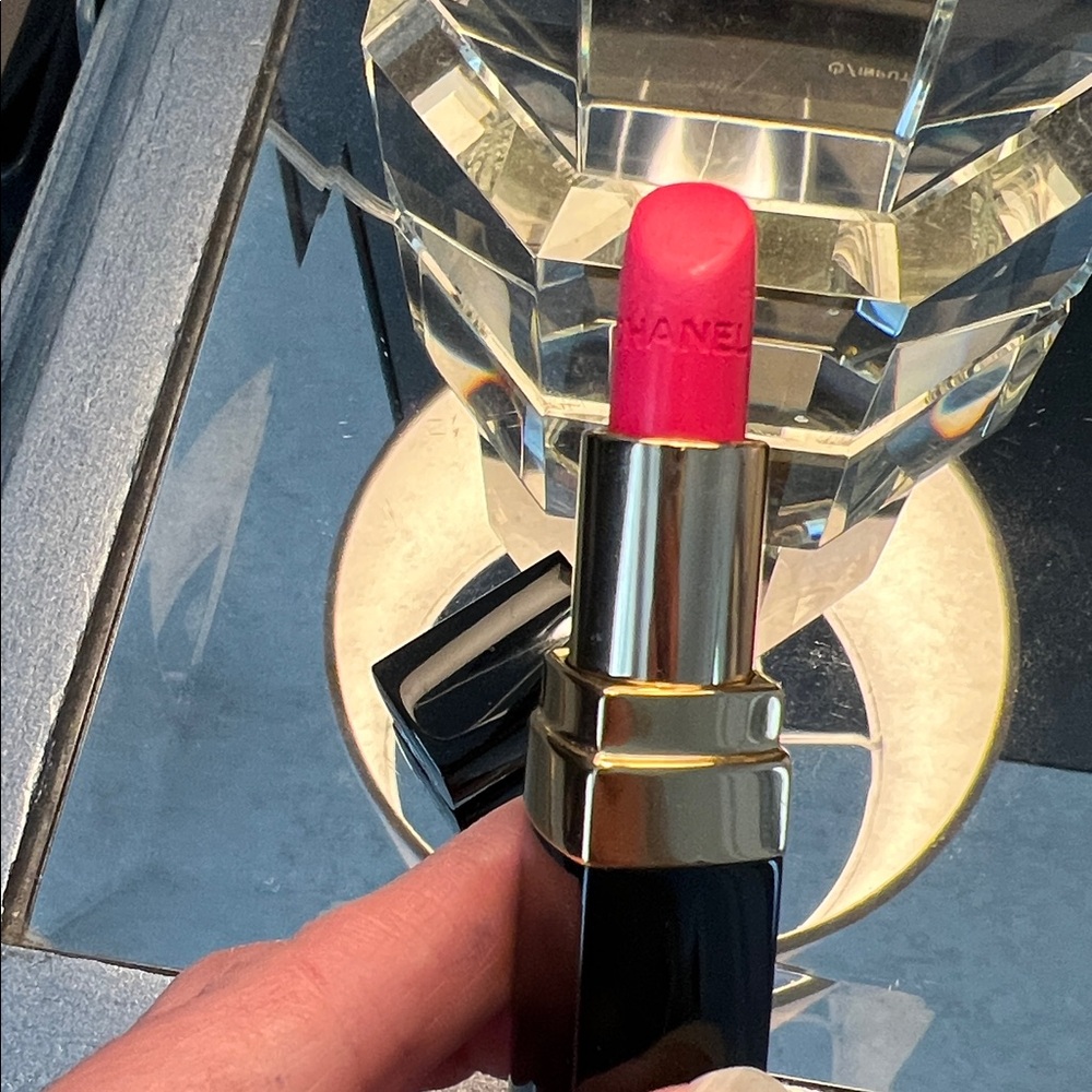 CHANEL Rouge Coco lipstick ROUSSY - Picture 2 of 5